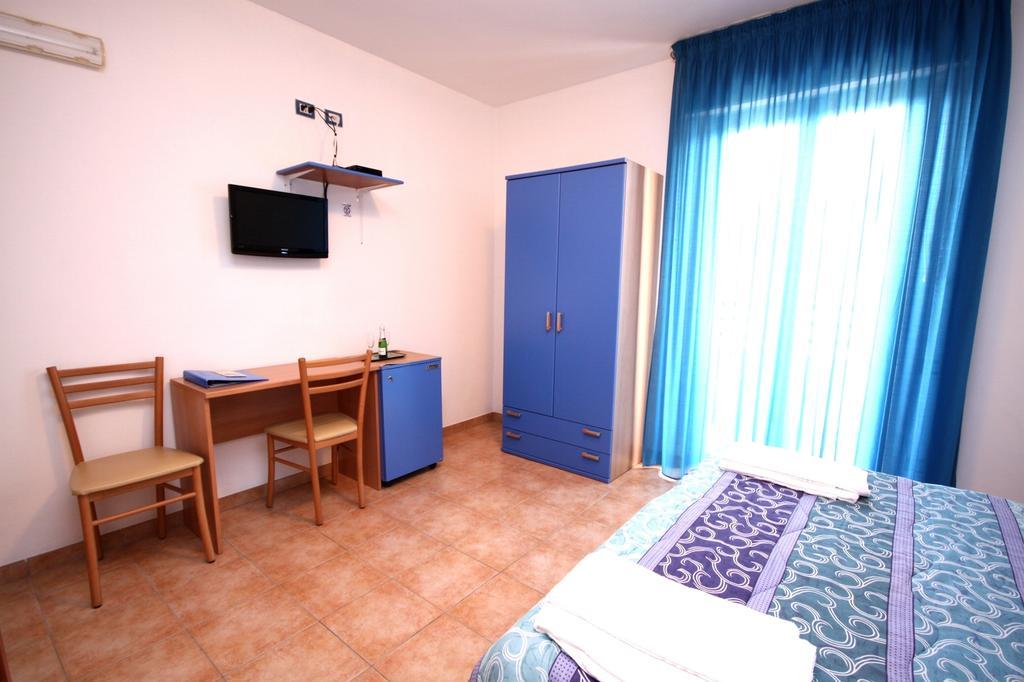 Hotel Alguer Phòng bức ảnh
