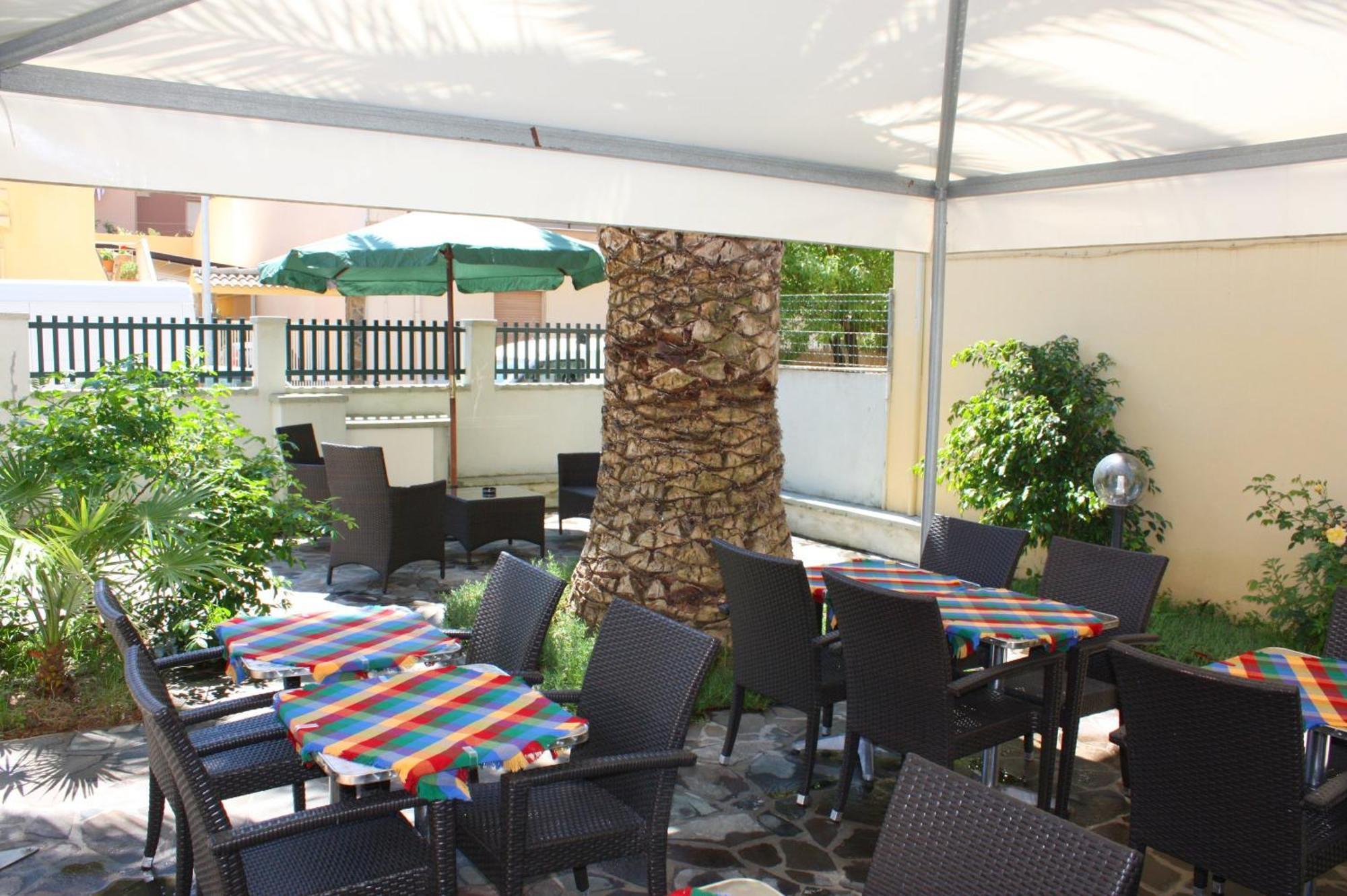 Hotel Alguer Ngoại thất bức ảnh