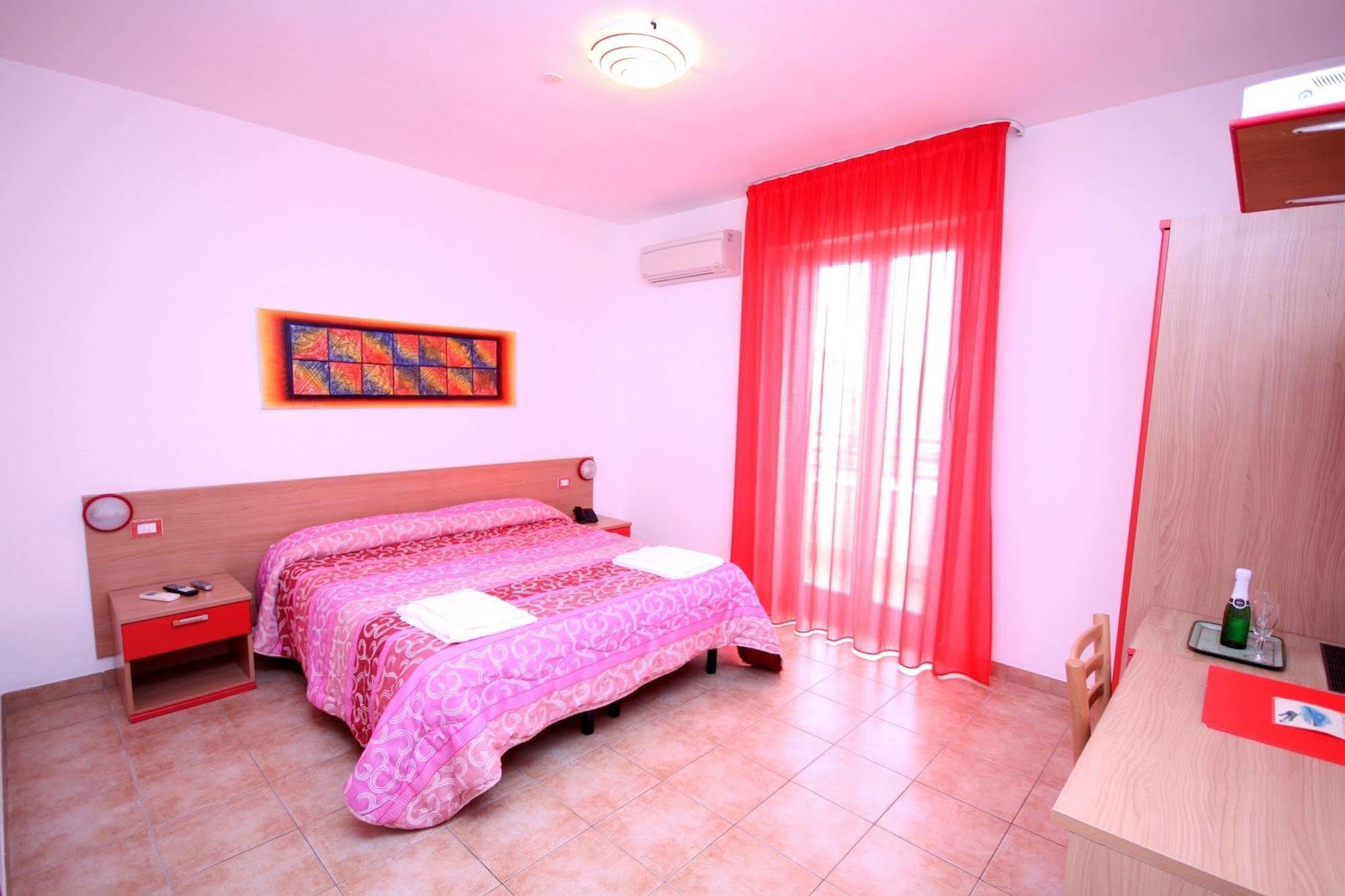 Hotel Alguer Ngoại thất bức ảnh